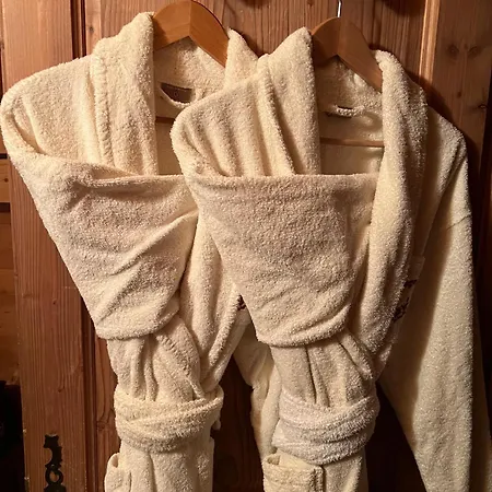 Et Mazots Du De Mado Chalet *